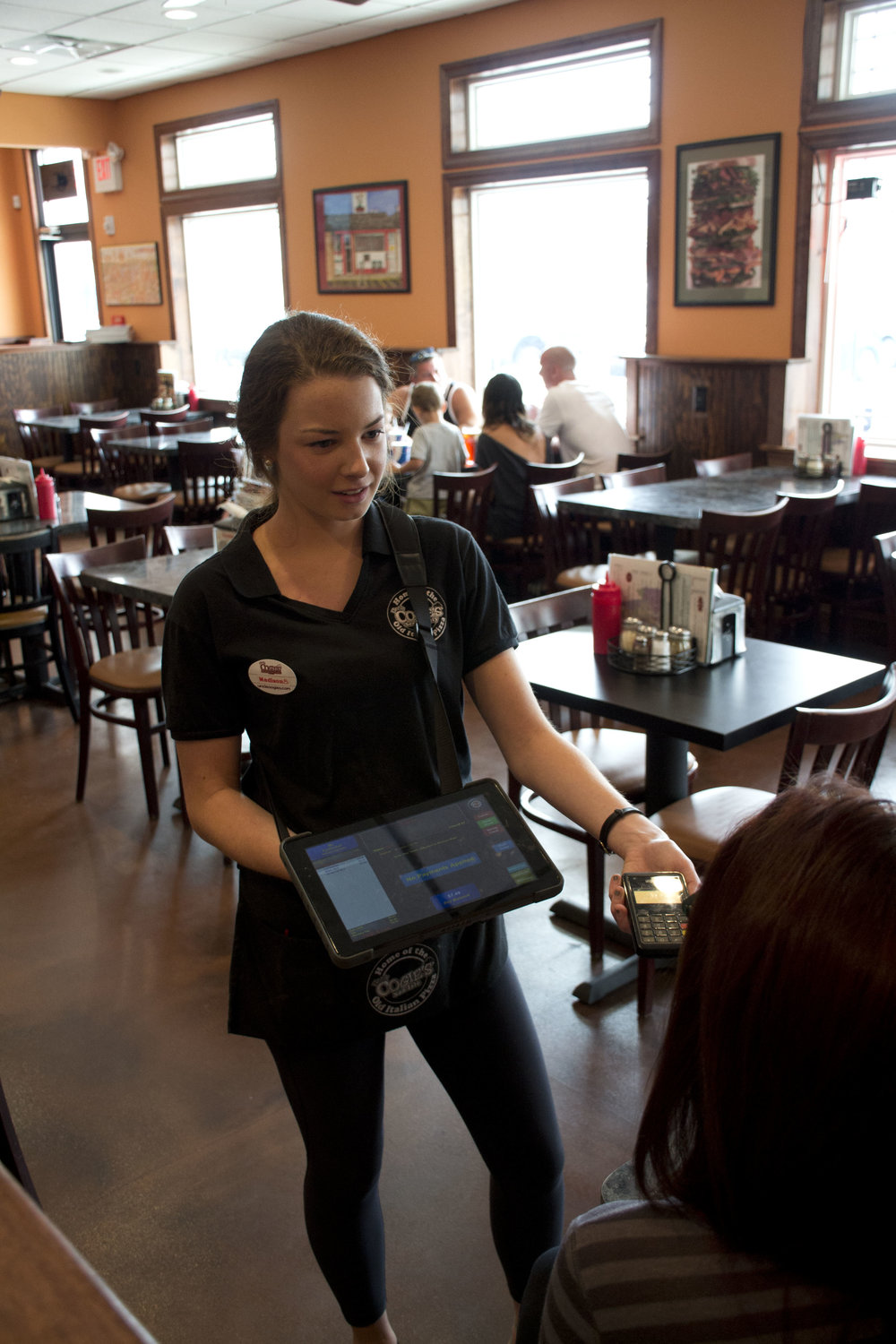 Pay-at-the-Table Solution with Ingenico's iCMP
